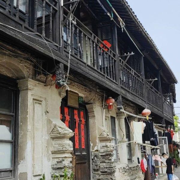 亲情连线关爱“一老一小”
